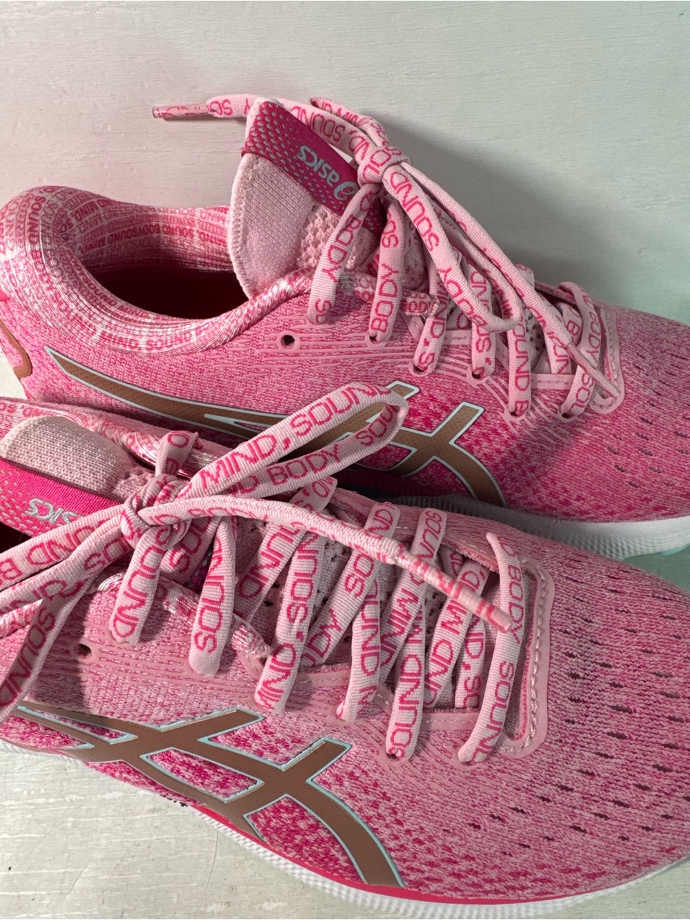 ASICS Gel Nimbus 24 LE Pink Rose Gold Women's  Size 8.5 Special Ed - Picture 3 of 16